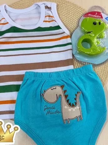 Conjuntinho dino da Baby Center